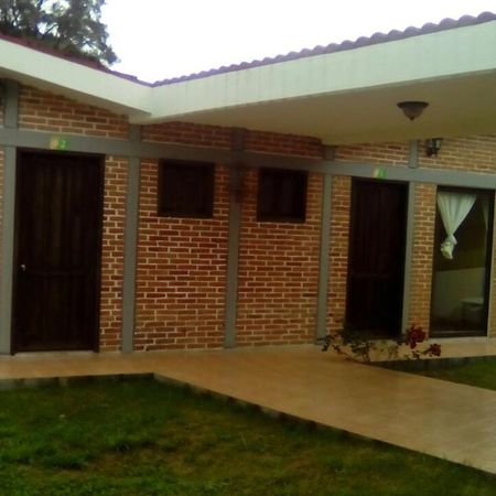 فندق Zacapoaxtlaفي  Cabanas Entrada A La Sierra المظهر الخارجي الصورة